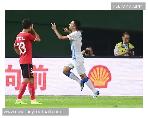 罗马诺透露巴萨欲留15岁小将埃布里马经纪人扎哈维专程造访谈判