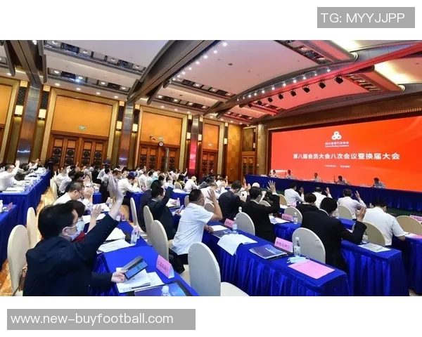 拉波尔塔与纳赛尔关系改善共同出席欧洲俱乐部协会大会引发关注