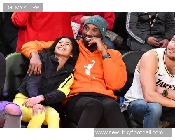 湖人官方发布瓦妮莎新书讲述科比与Gigi壁画背后的感人故事 湖人官方发布瓦妮莎新书讲述科比与Gigi壁画背后的感人故事