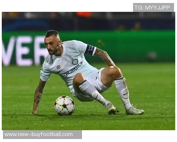 布罗佐维奇考虑重返欧洲踢球但面临降薪挑战