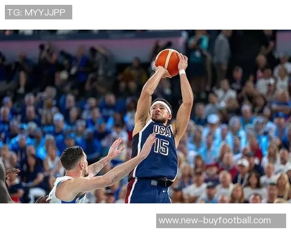 基德赞扬凯莱布马丁在防守和进攻中的出色表现与创造机会能力